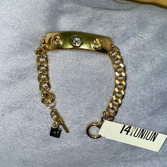 14th & Union Gold Tone Toggle Bracelet - Picture 1 of 6